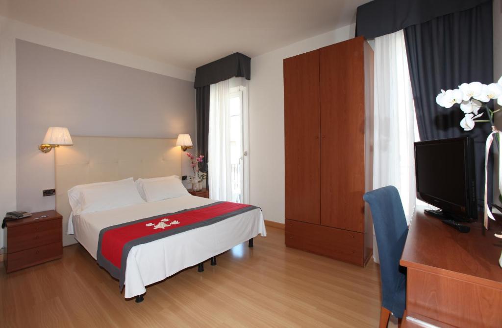 Hotel Santiago 8/21