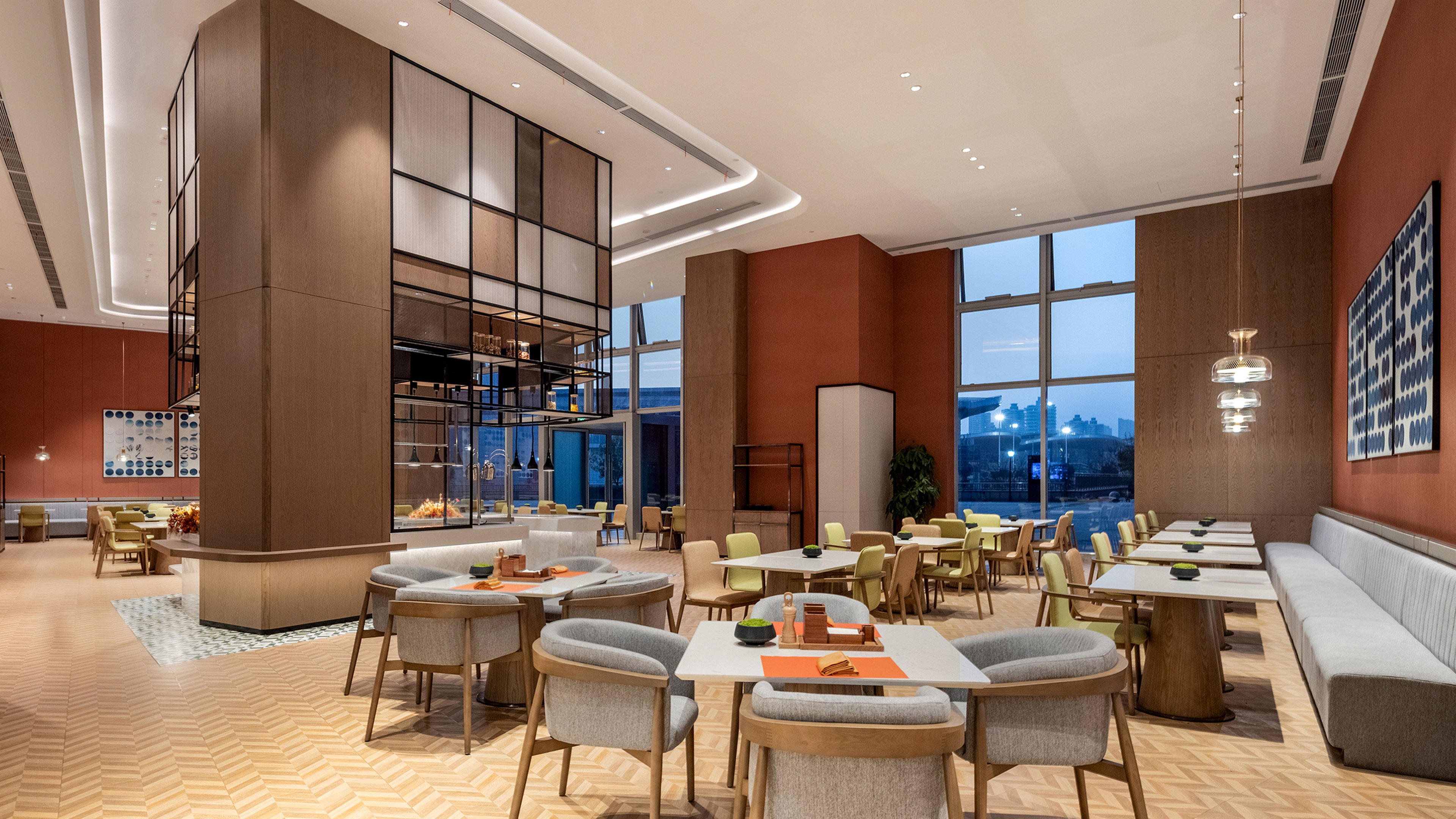 Holiday Inn & Suites Wuhan International Expo 55/67