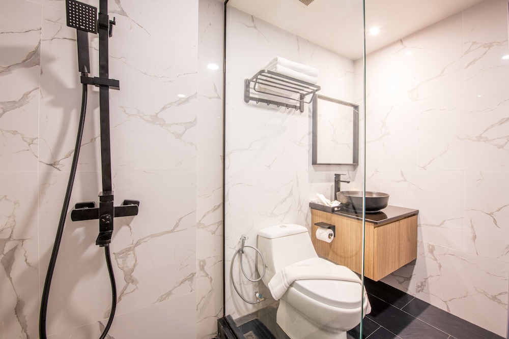 Mayson Place Hotel 27/30