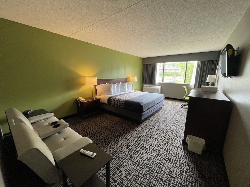 Wingate by Wyndham Lake George 19/63
