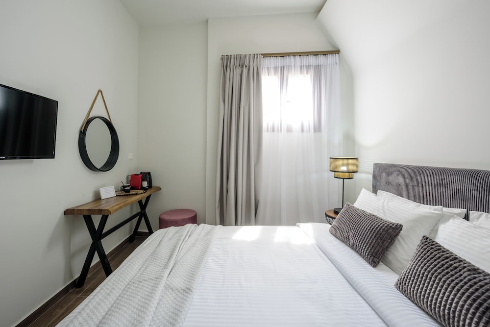 Arthur Suites 30/60