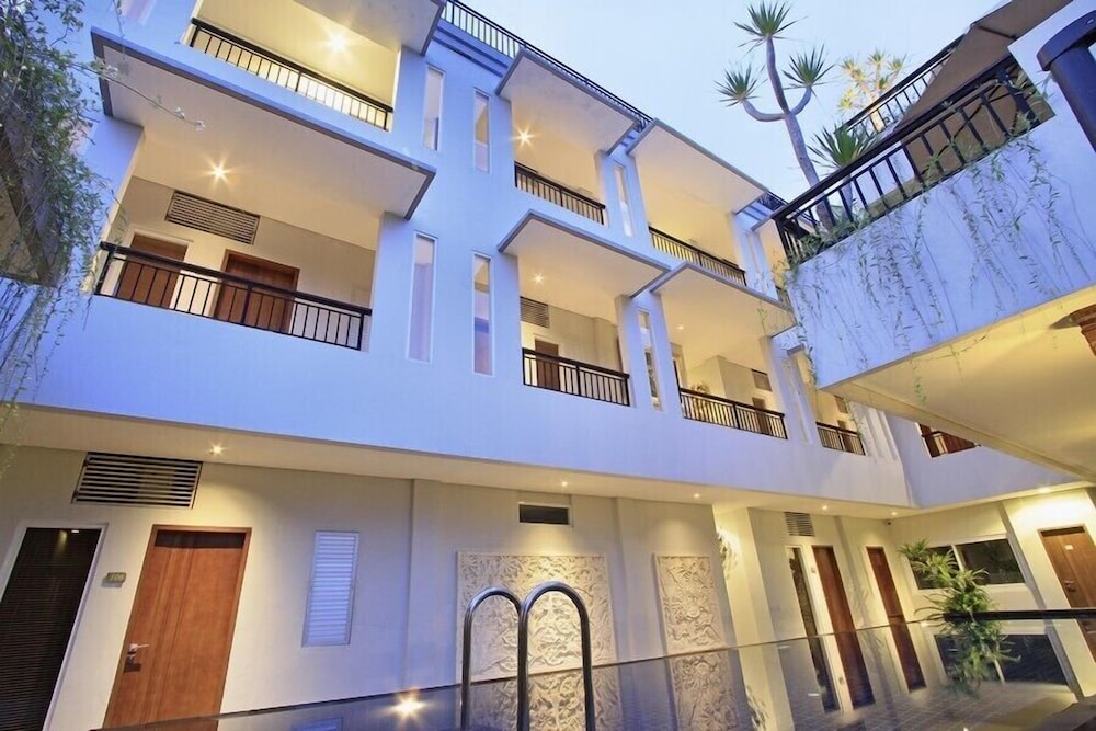 PURI PADMA HOTEL 1/50
