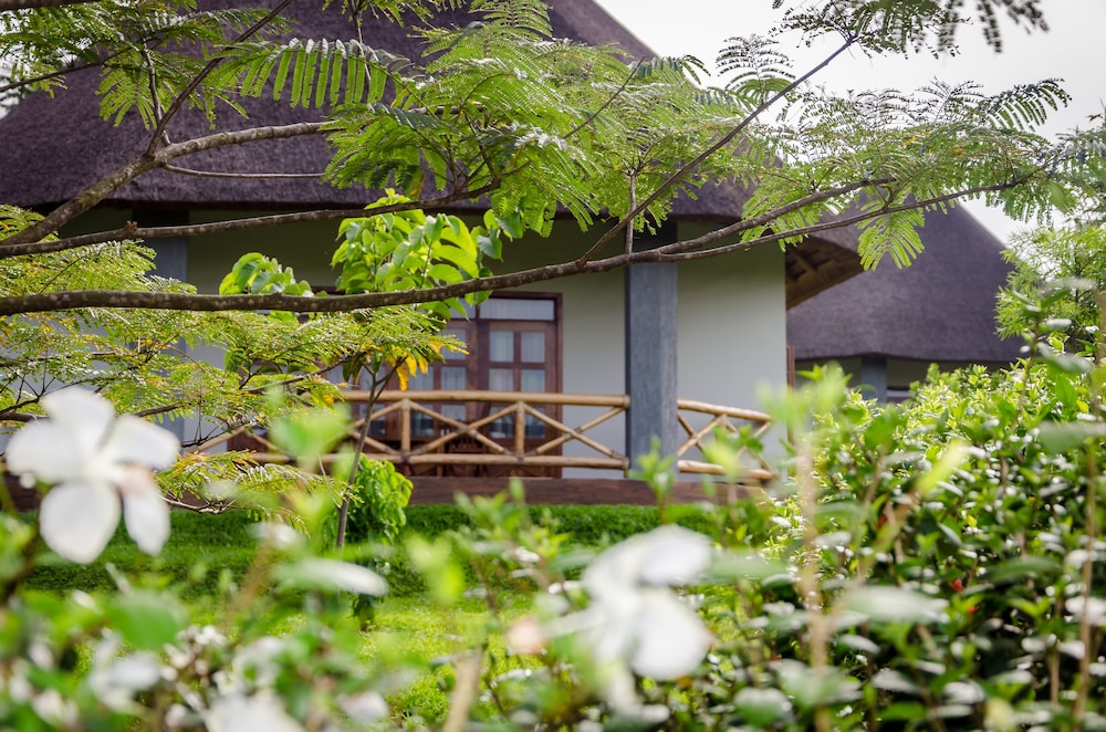 Emburara Farm Lodge 44/50