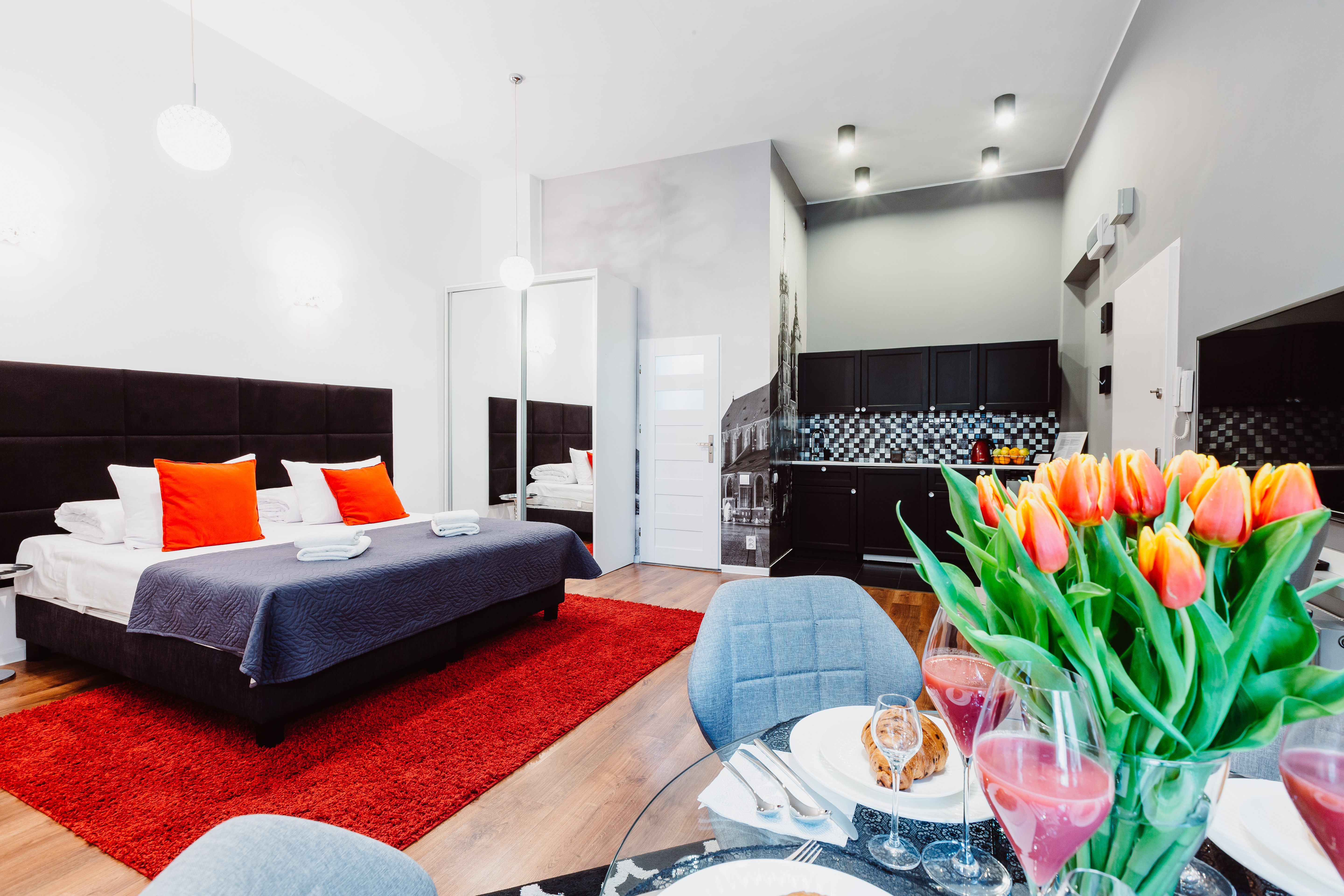 Deluxe Suite | King-size bed | A/C