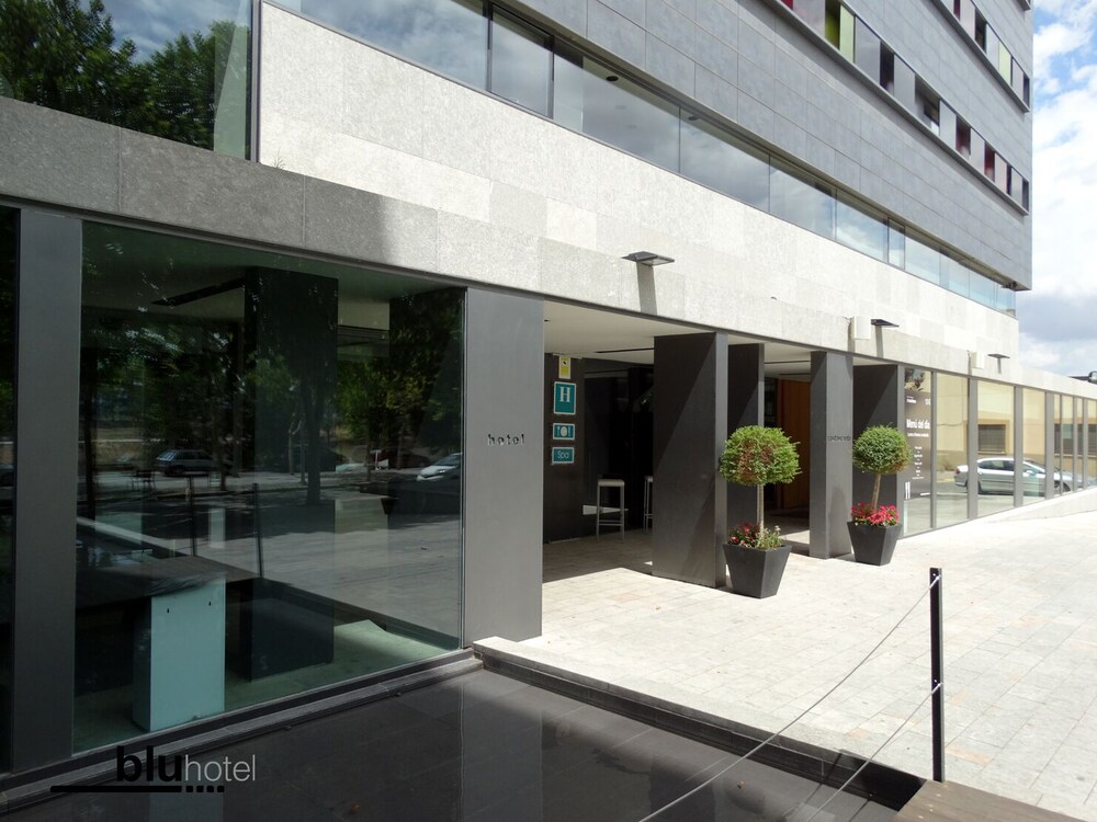 Blu Hotel Puerta De Almansa 45/50
