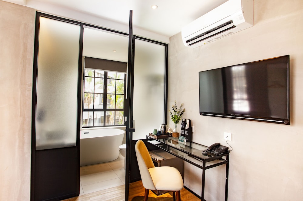 Atelier Hotel Johor Bahru 32/50