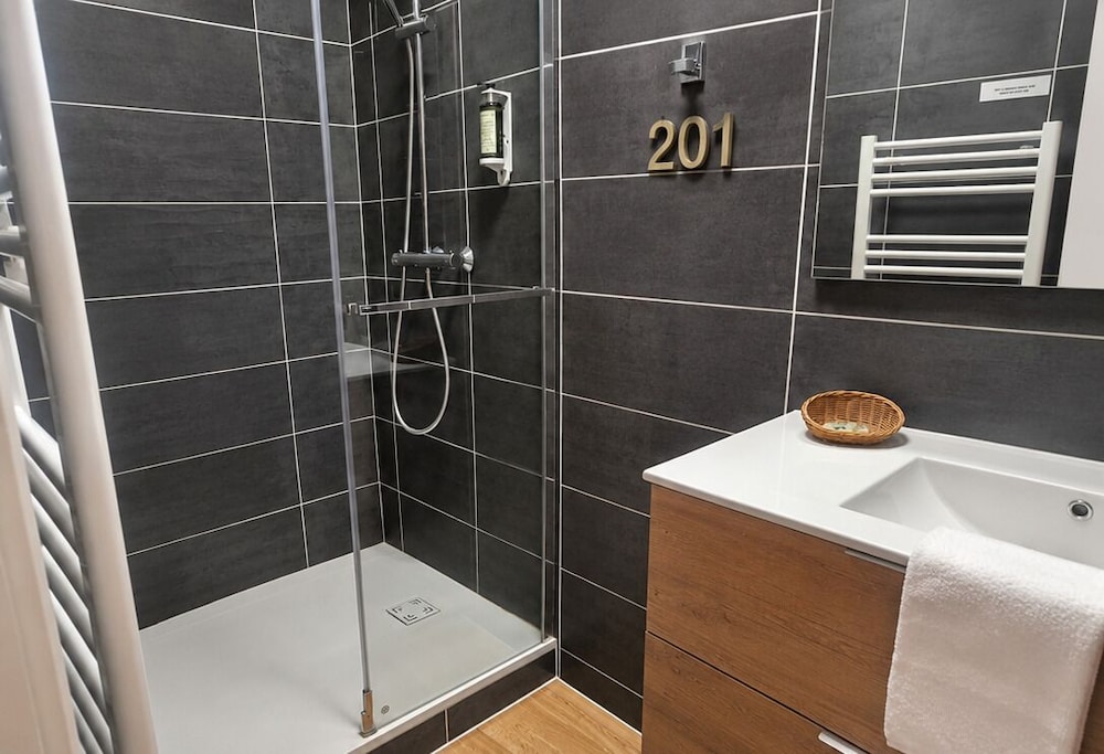 HOTEL LE LION D'OR 50/50