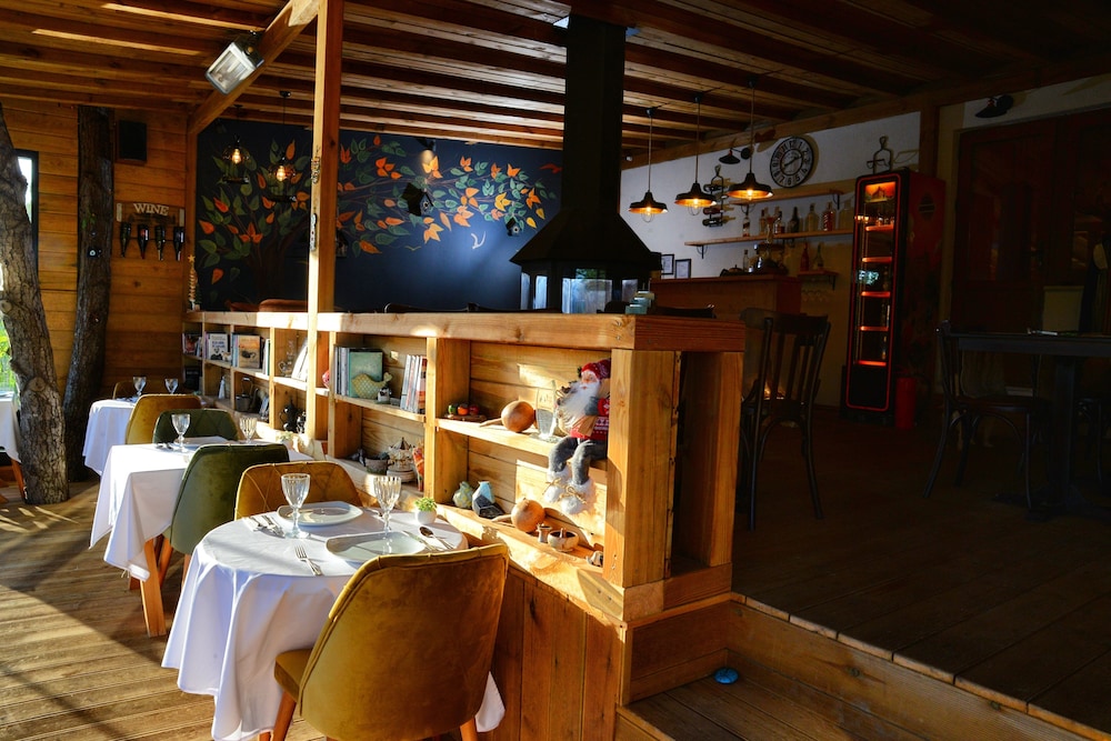 Beyaz Ev Agva - Adults Only 35/50