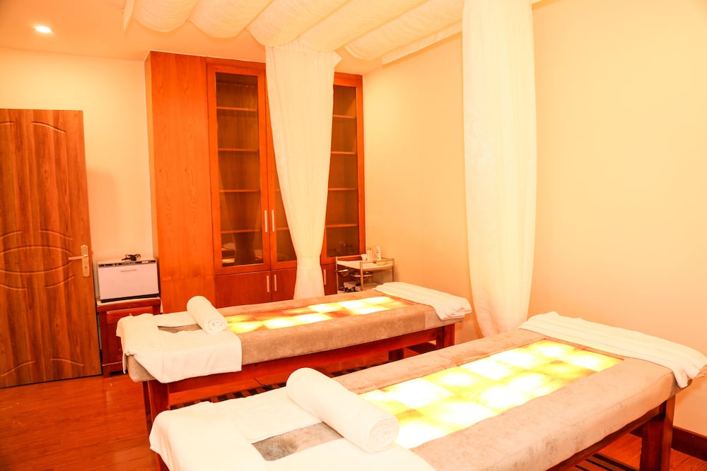 Thuy Hoang Nguyen Hotel Resort & Spa 31/75