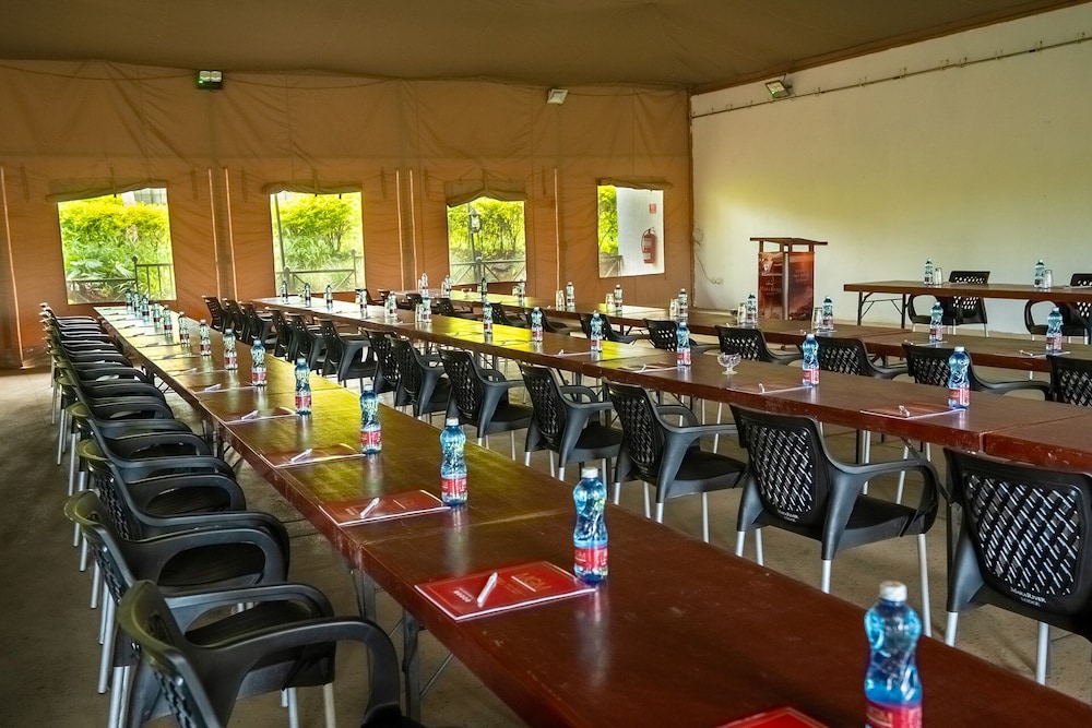 Mara River Lodge 36/50