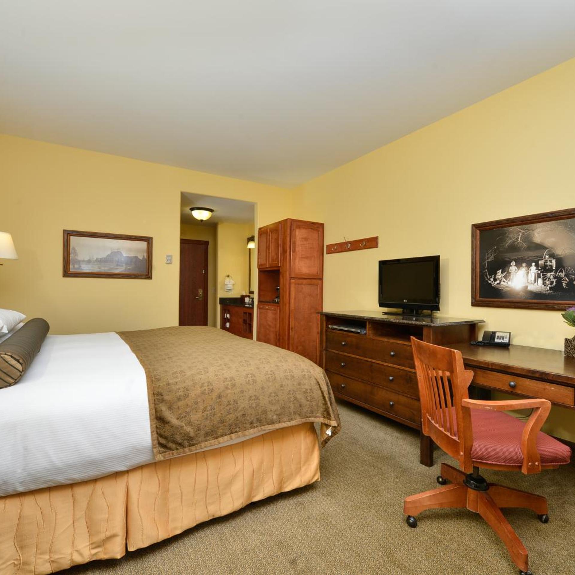 Room, King Bed, The Cody 5/5