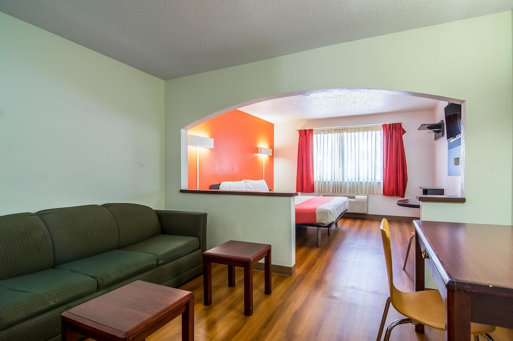 Motel6 Dallas, TX - North - Richardson 40/55