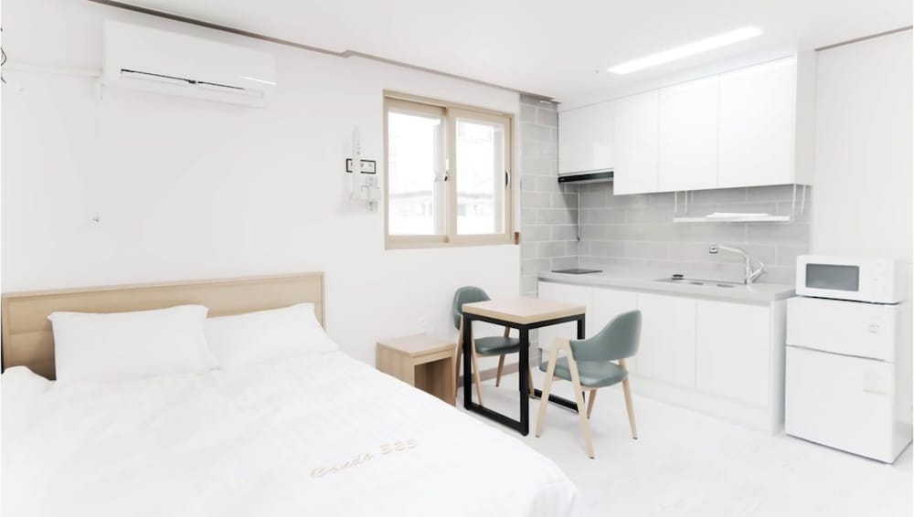 Daecheon 323 Condo 10/30