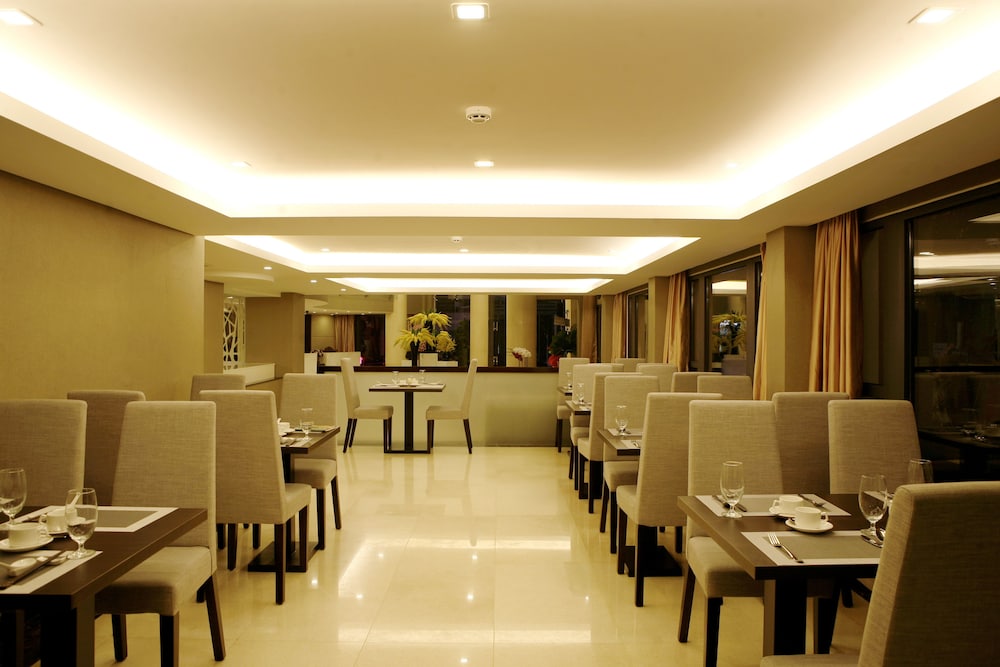 Ciao Saigon Hotel Spa 56/72