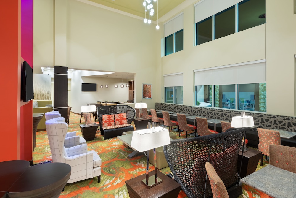 Staybridge Suites Miami International Airport 40/77