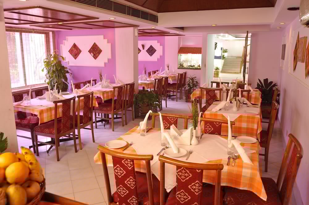 SWAGATH HOLIDAY RESORTS 22/34