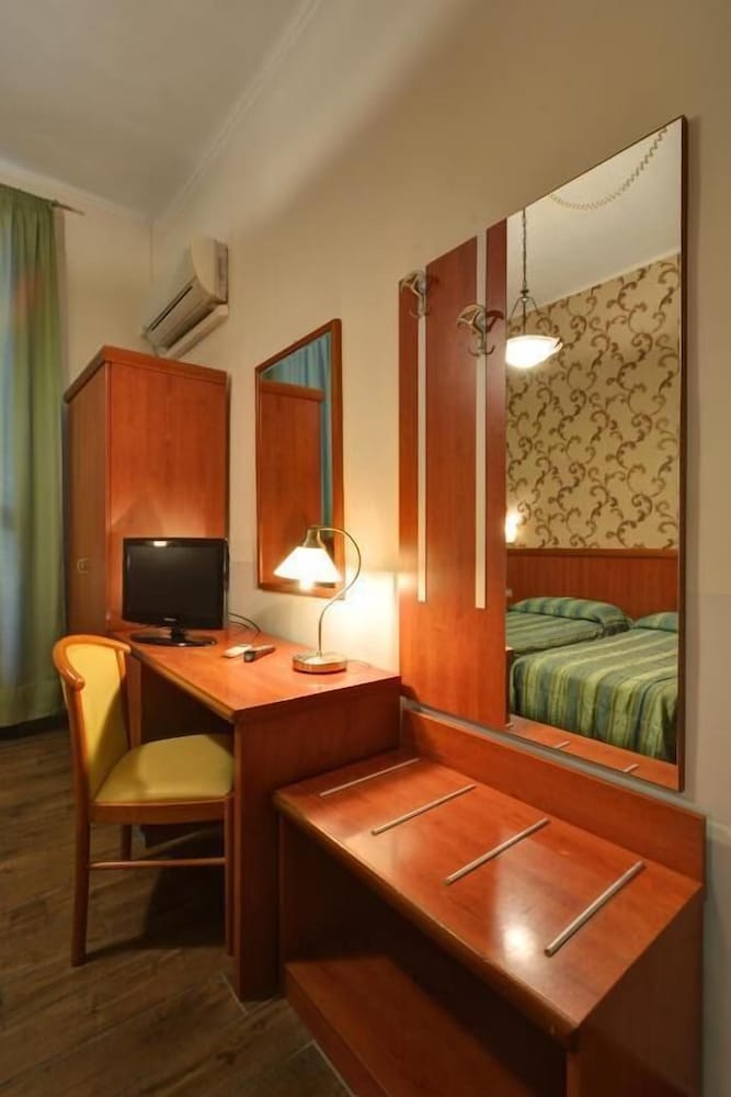 Hotel Universo 21/36