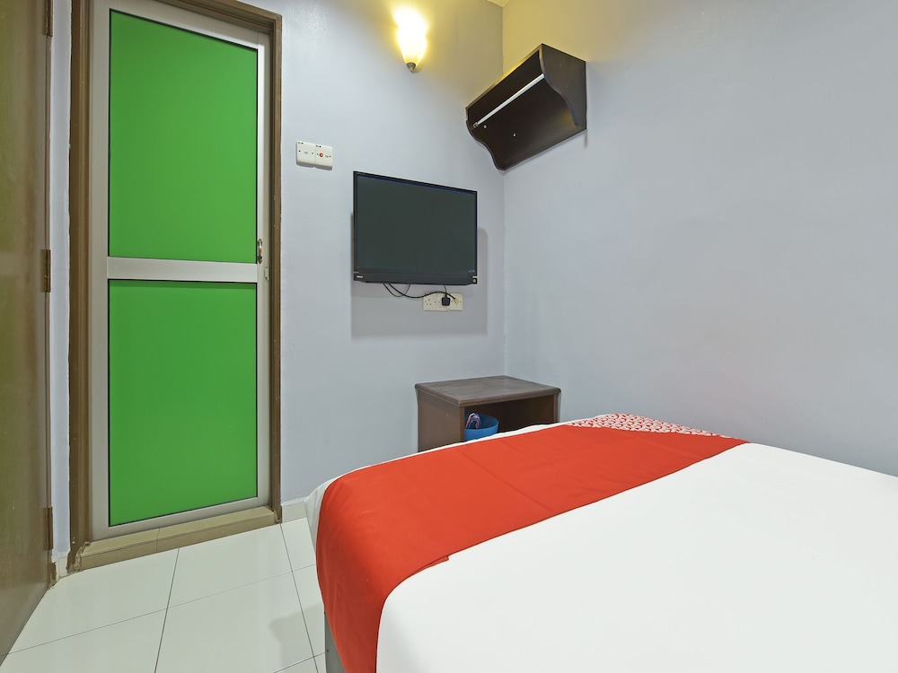 Hotel O M Three Hotel 31/55