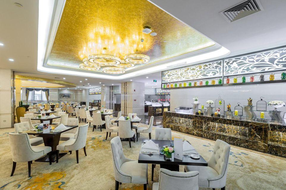 Xinjunyue Hotel 35/47