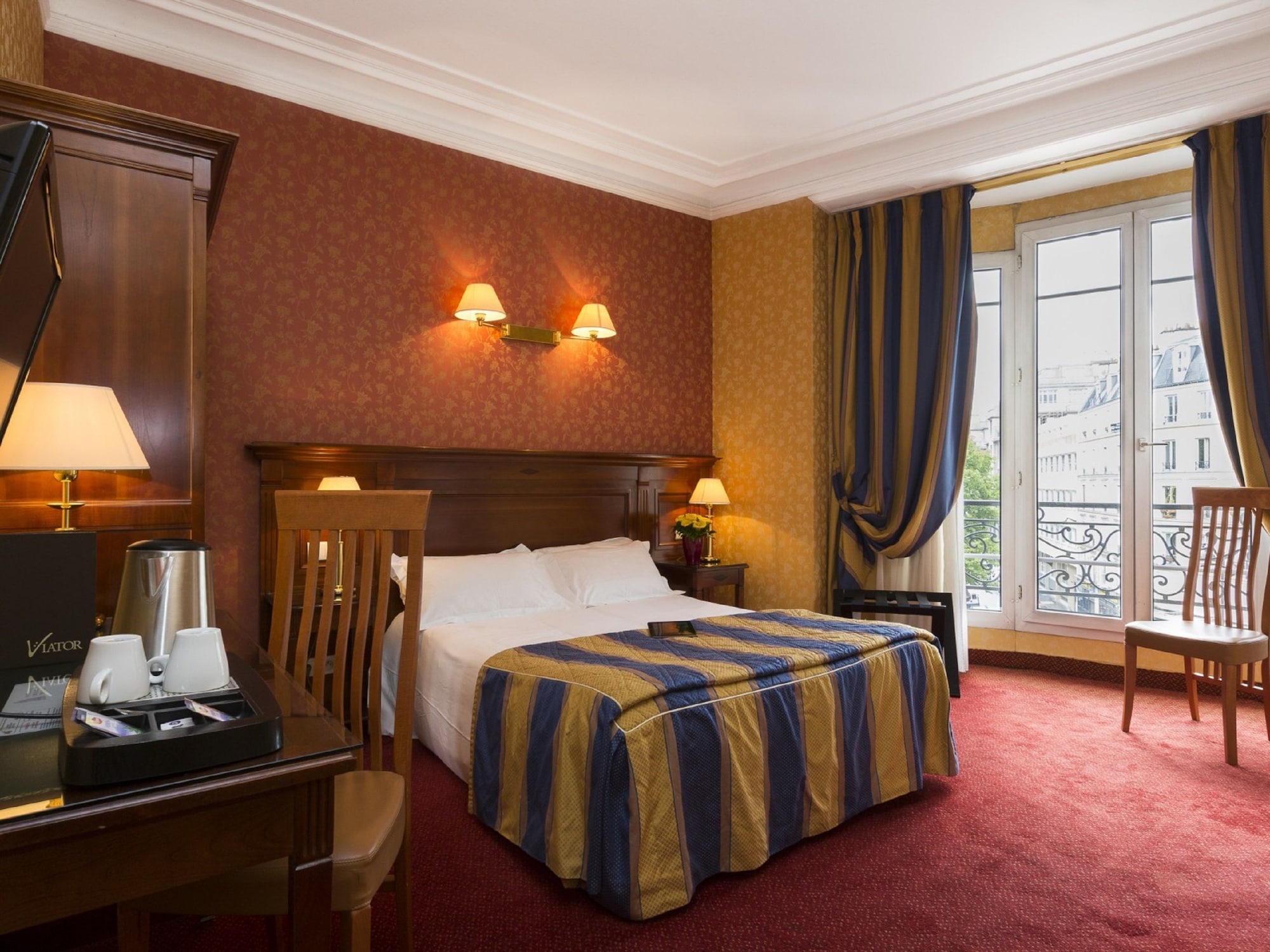 SUPERIOR, DOUBLE BED