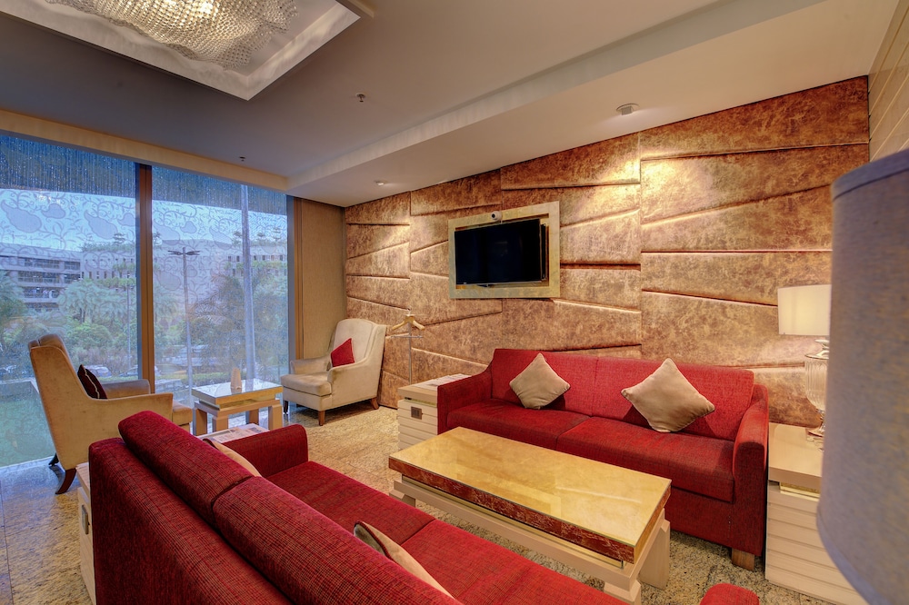 Niranta Airport Transit Hotel & Lounge Terminal 2 Arrivals 60/78