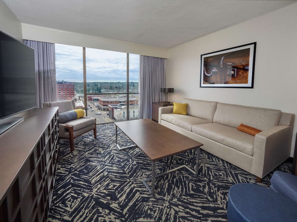 Doubletree By Hilton Jamestown 49/68