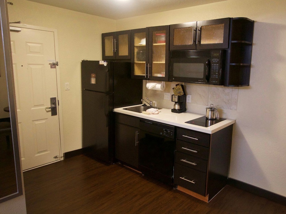 Candlewood Suites West Little Rock 8/62