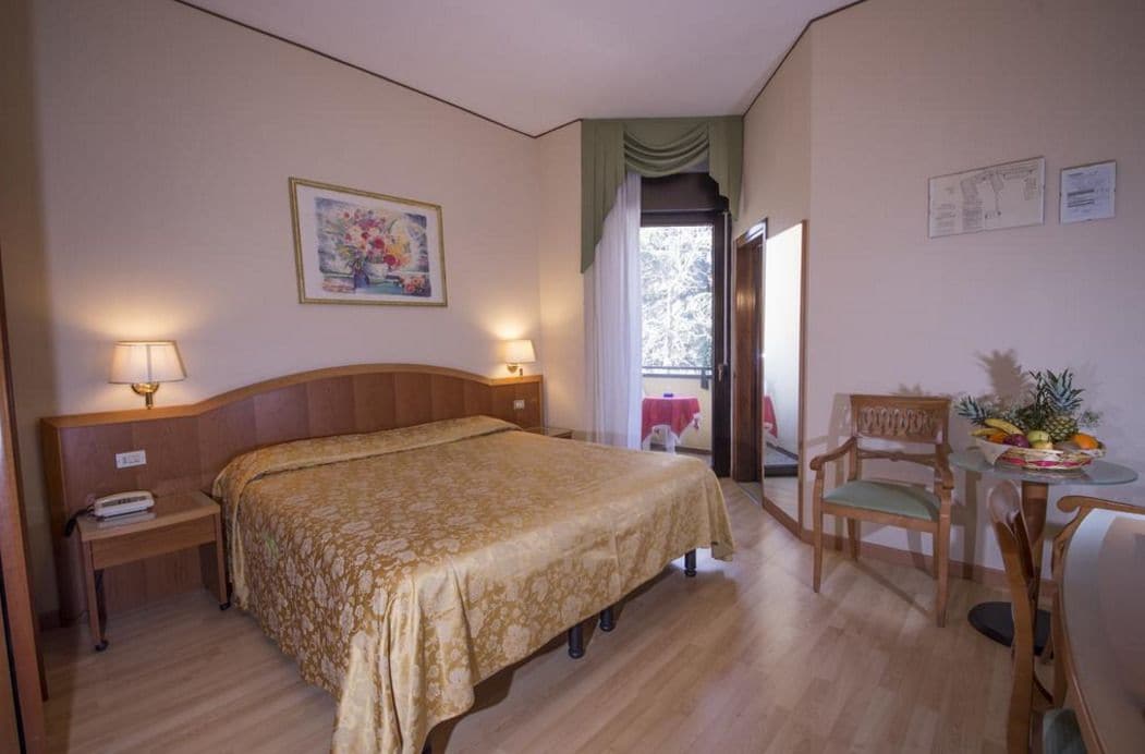 SUPERIOR, DOUBLE BED