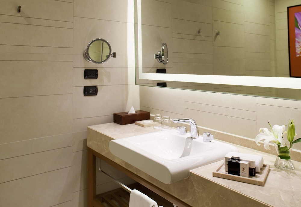 Eastin Grand Hotel Sathorn 49/50