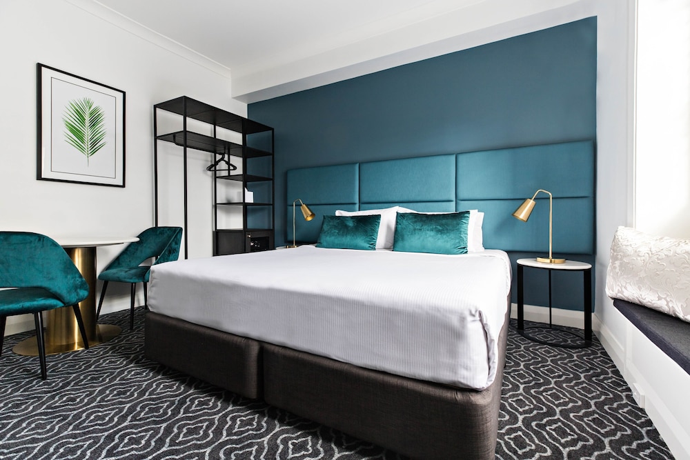 Room, King Bed