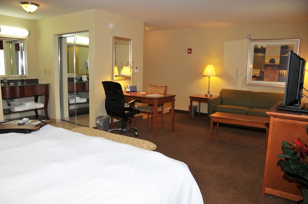 Hampton Inn Clinton, OK 15/34