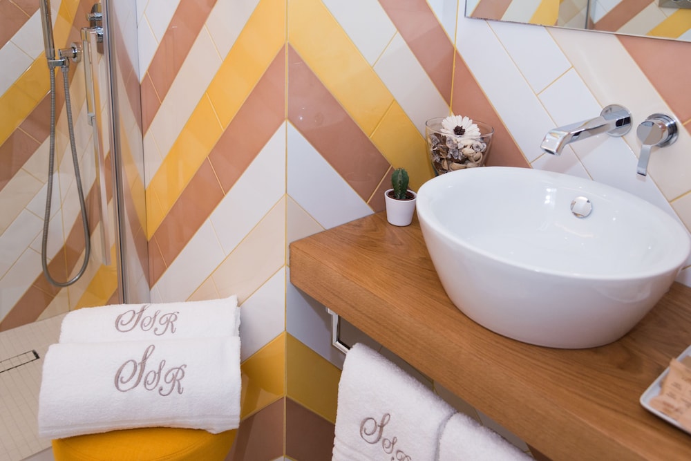 Sorrento Luxury Rooms 36/42