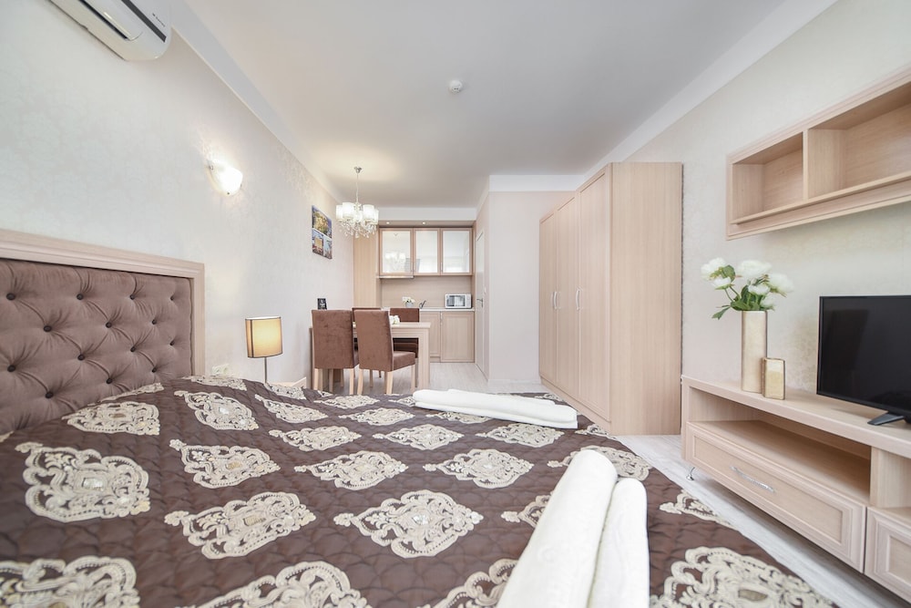 Harmony Suites 11, 12 Grand Resort 34/50