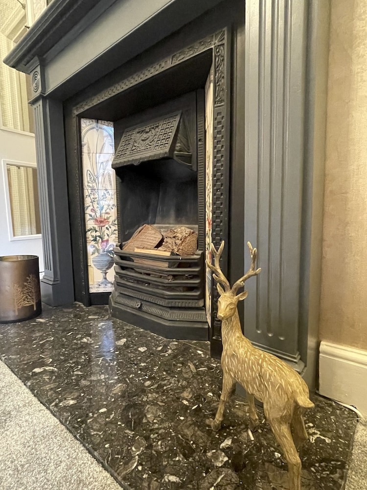 Lynton House 1/50
