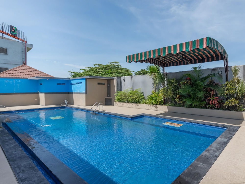 The Kanjeng Suites Kuta Galeria - Bali 52/56