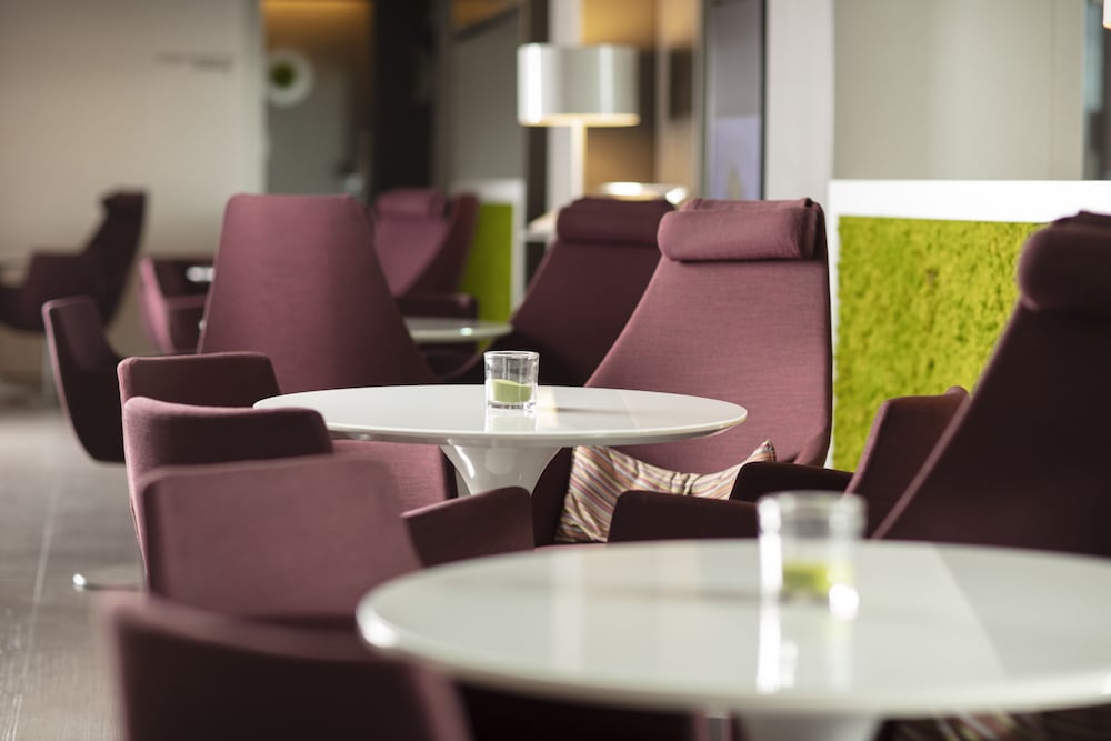 8piuhotel 33/50