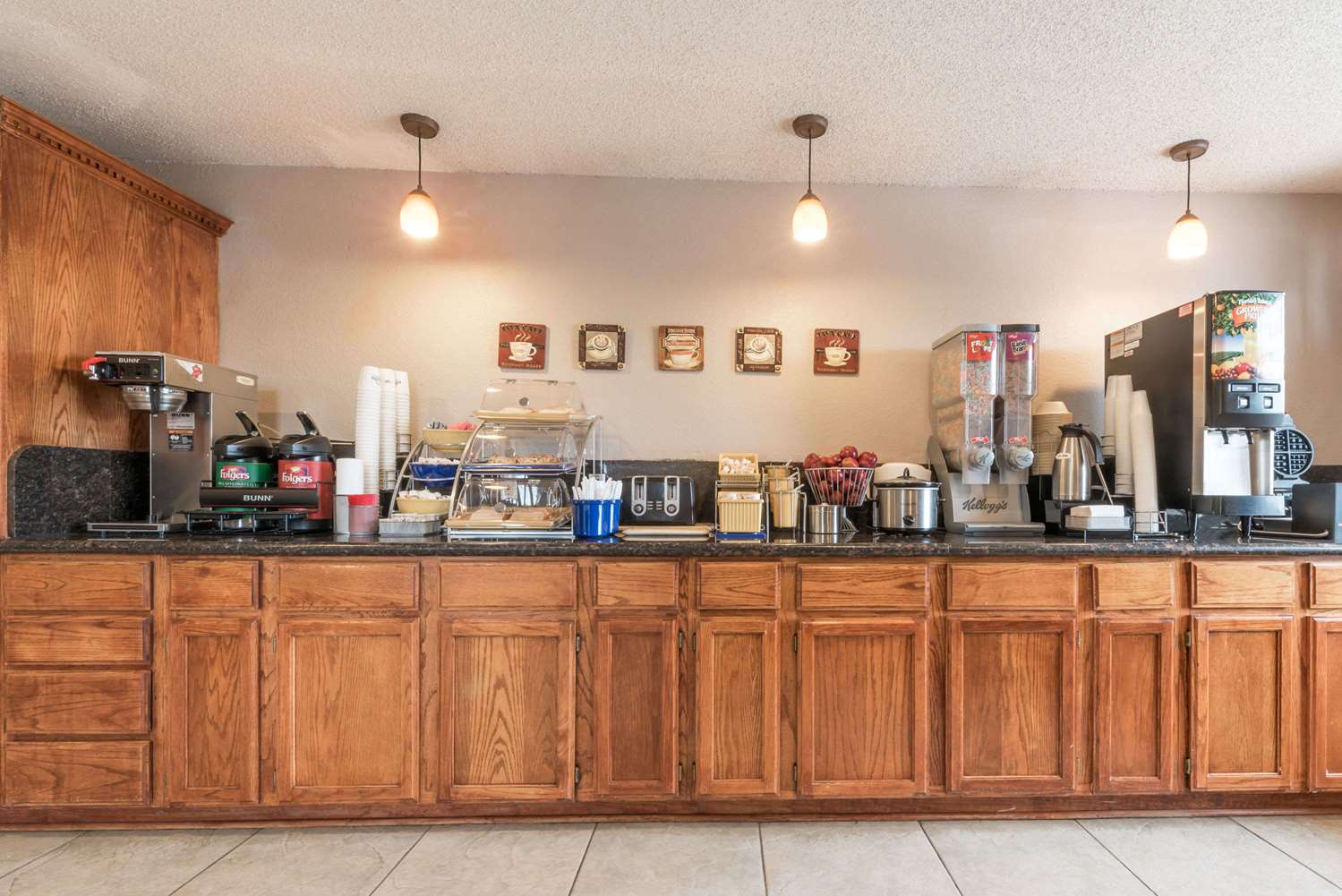 Days Inn by Wyndham Waco 20/27
