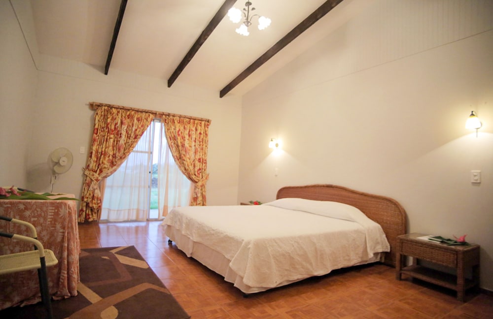 Tupa Hotel 10/50
