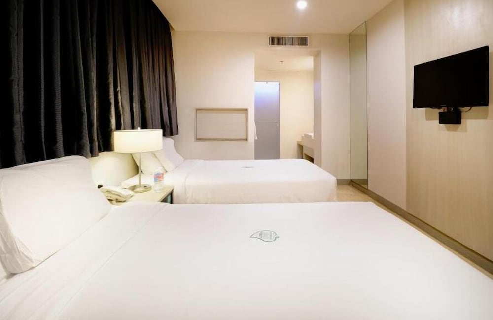 Go Hotels Ortigas Center 23/68
