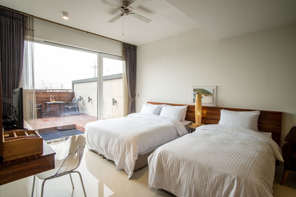 Maison De Jeju Pool Villa 14/26