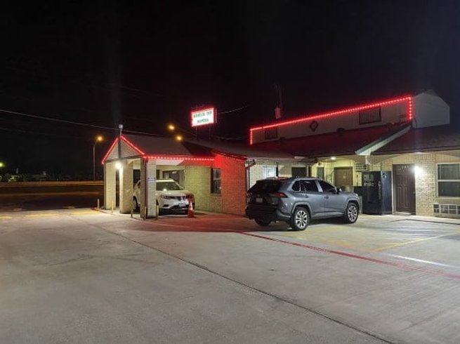 Golden Inn Dallas by Hotel O 38/50