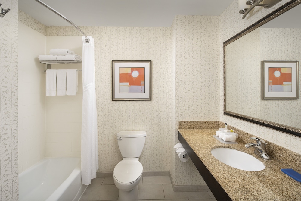 Holiday Inn Express Hotel Suites Uvalde 17/55