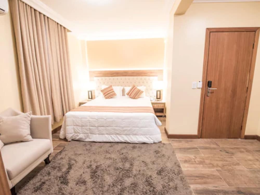 Hotel Alles Blau 7/24