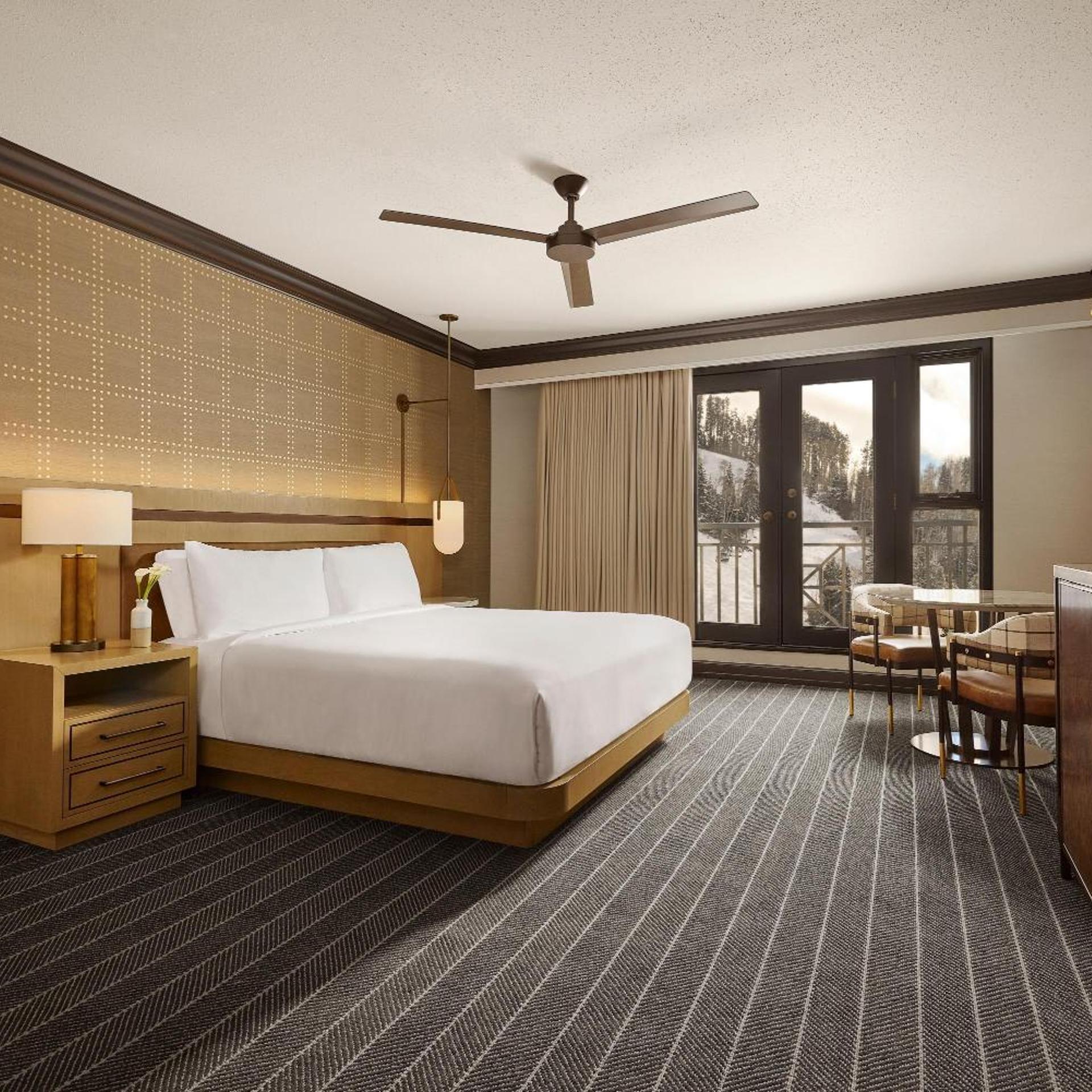 Room, King Bed, Village View