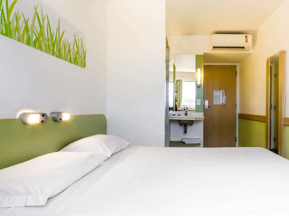 Ibis Budget Sertaozinho 20/61