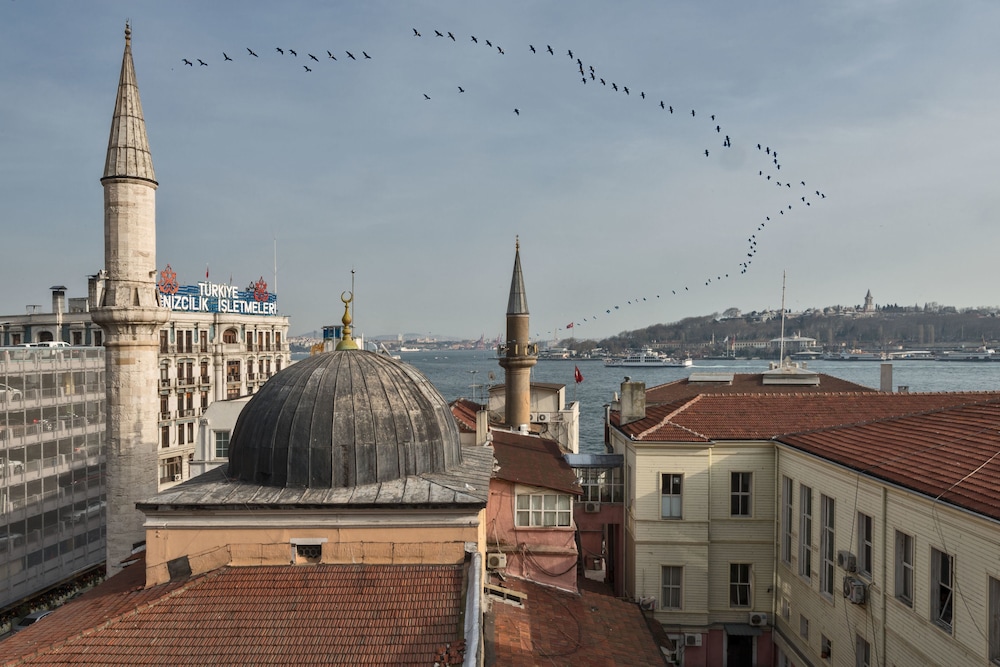 Ada Karakoy Hotel 57/60