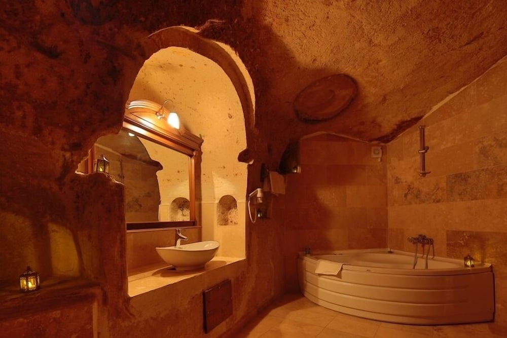 Jerveni Cave Hotel 25/47