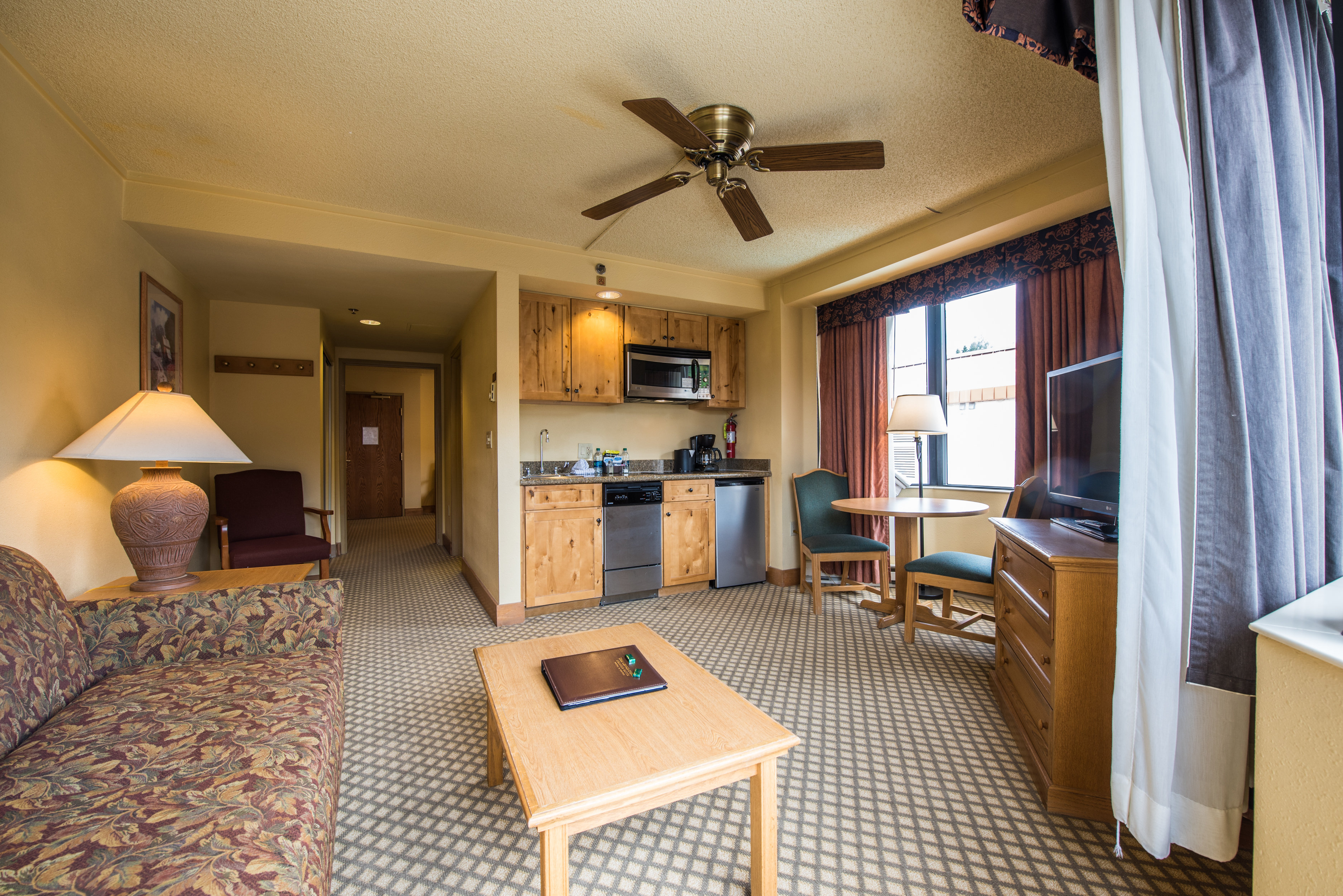 Grand Lodge Crested Butte 20/33
