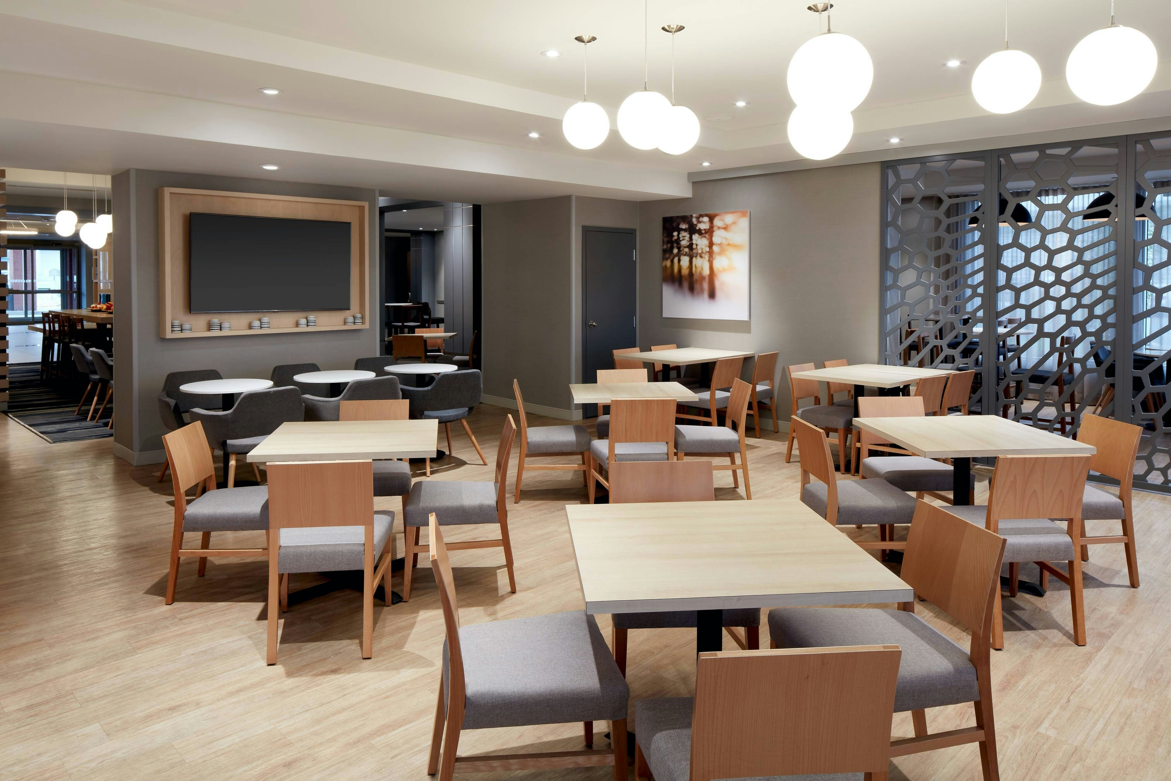 Fairfield Inn Suites Montreal Airport 22/30