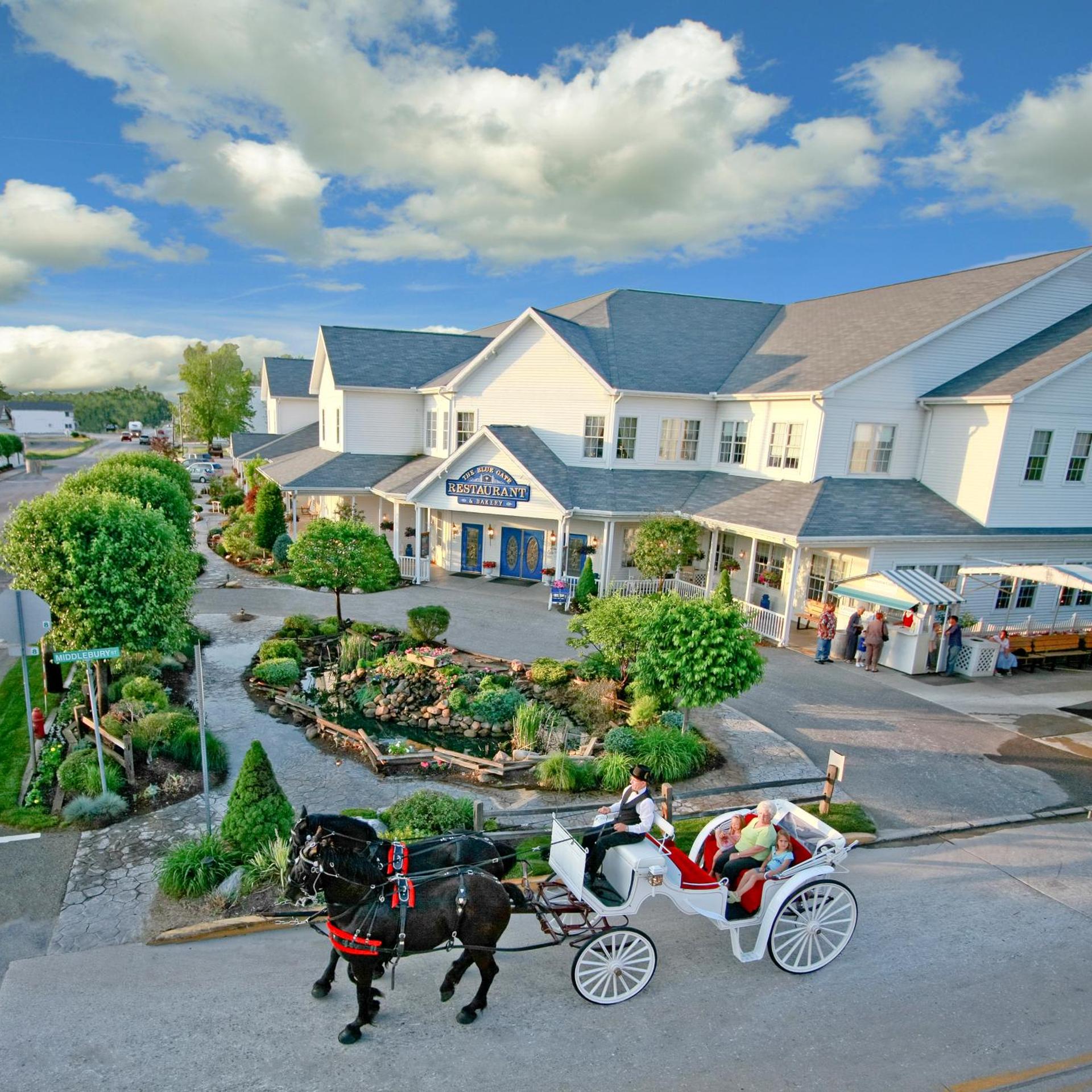 Blue Gate Garden Inn 42/50